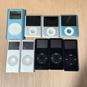 Lot Of 9 Apple iPod Nano/Mini BROKEN“For Parts/Repair”Need New Batteries Read!!